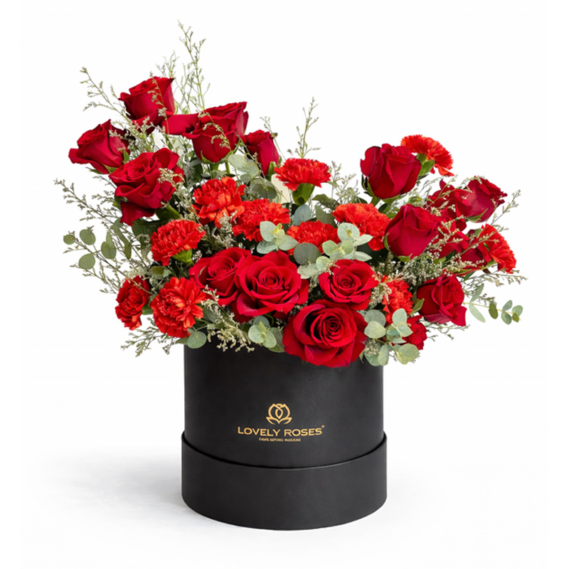 Scarlet-Majesty-Box-lovely-roses