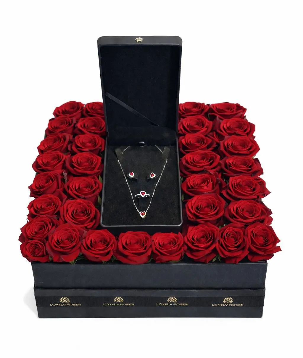 The-Hearts-Desire-Luxury-Set_Opt